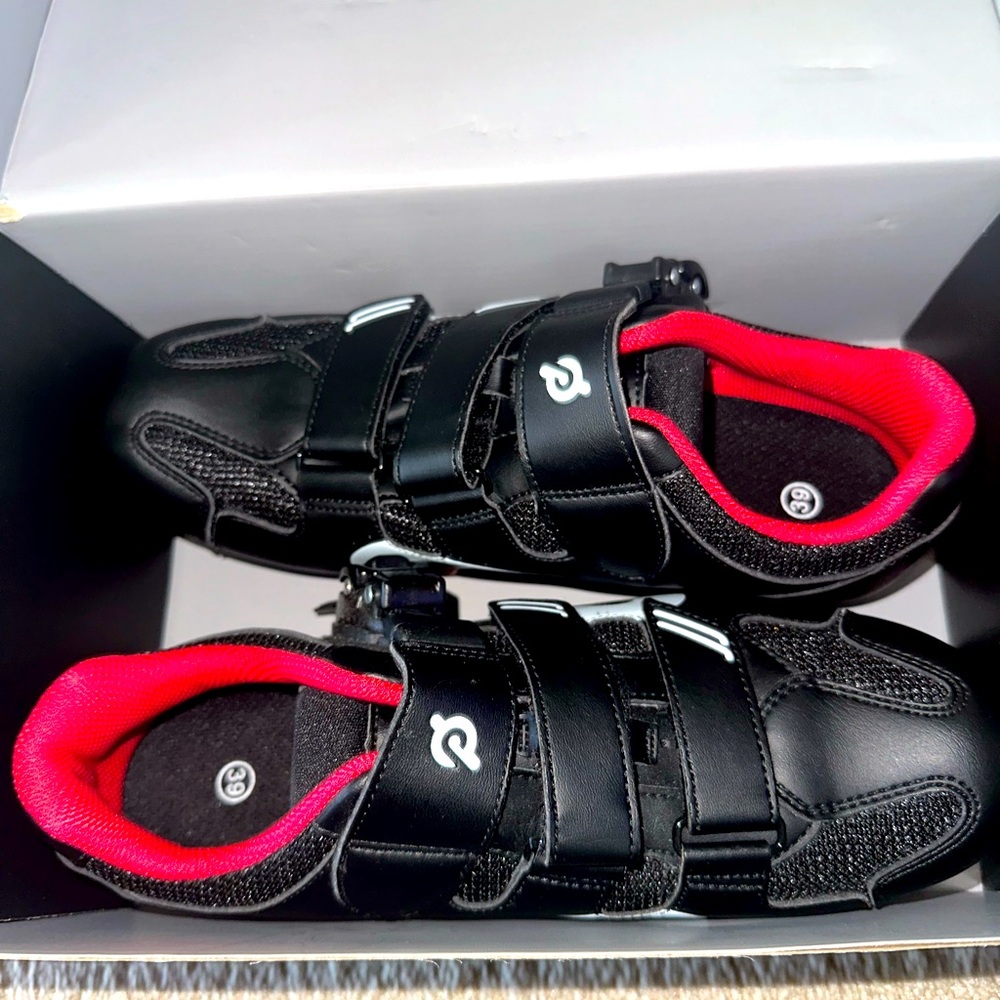 Peloton cycling shoes Size 7